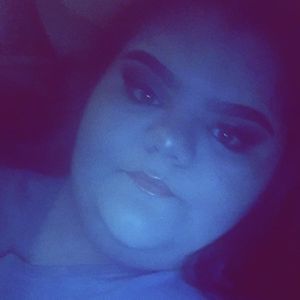 Meet your Posher, Esperanza